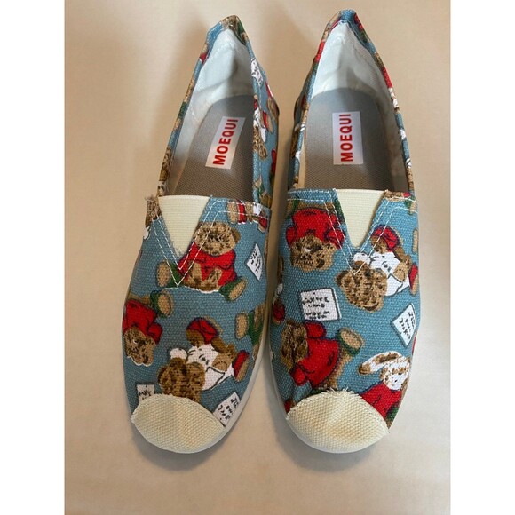 Christmas Bear Canvas shoes by Moequi Size 8 Brand New slip on size 8 sh… - Picture 11 of 12